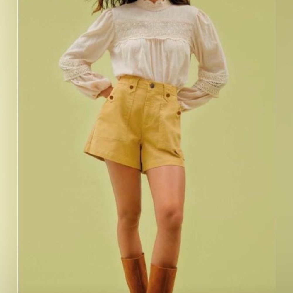 Yellow jean shorts.